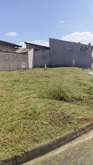 Foto 1 de Terreno / Lote à venda, 208m2 em Pindamonhangaba - SP