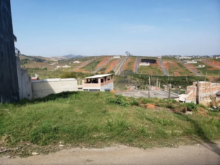 Foto 4 de Terreno / Lote à venda, 250m2 em Jardim Marlene Miranda, Taubate - SP