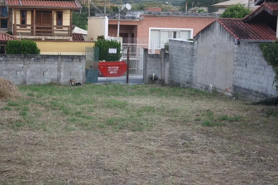 Foto 2 de Terreno / Lote à venda, 675m2 em Jardim Residencial Doutor Lessa, Pindamonhangaba - SP