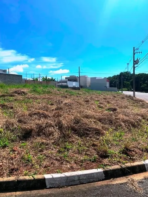 Foto 3 de Terreno / Lote à venda, 291m2 em Pindamonhangaba - SP