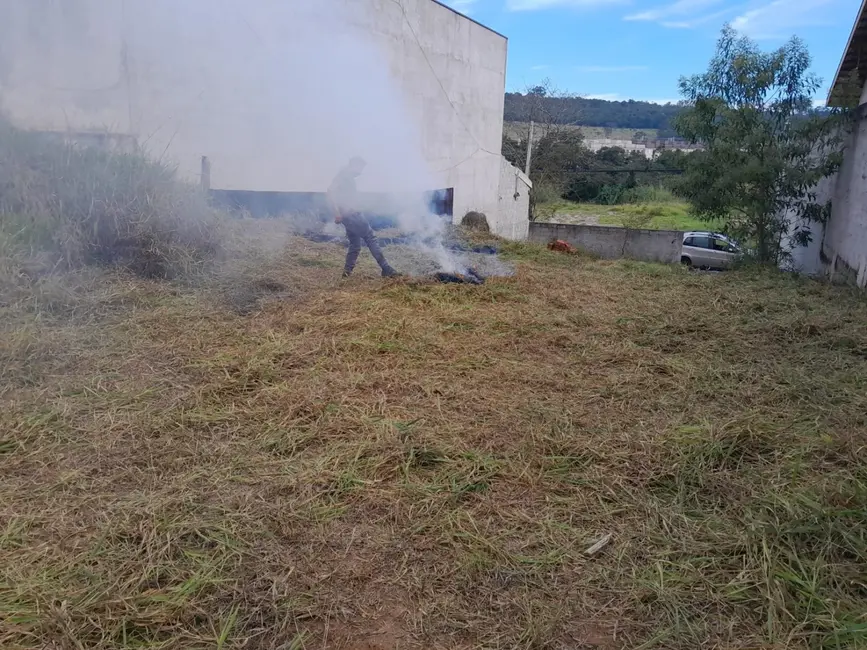 Foto 2 de Terreno / Lote à venda, 500m2 em Residencial Estoril, Taubate - SP