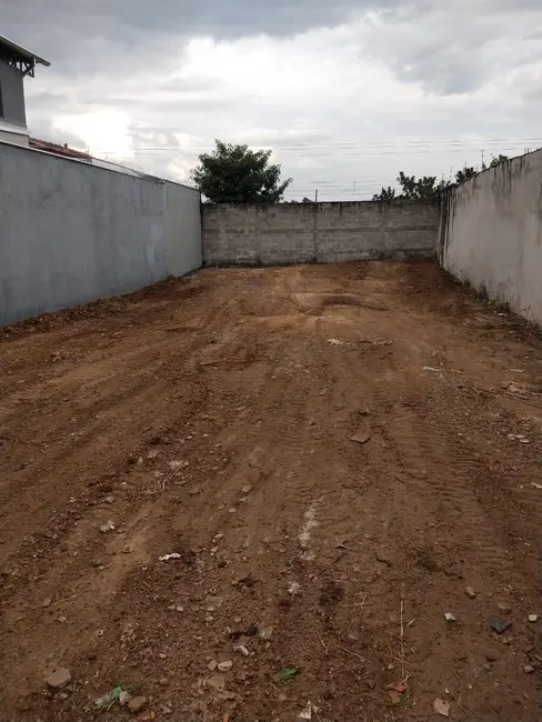 Foto 2 de Terreno / Lote à venda, 250m2 em Pindamonhangaba - SP