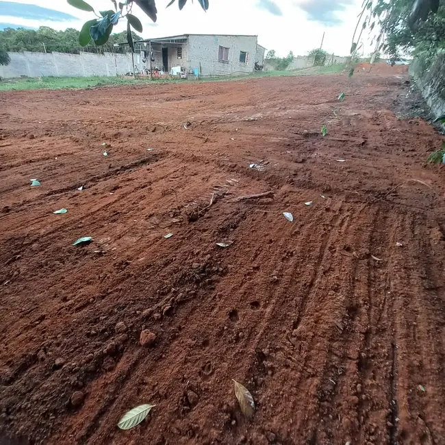 Foto 2 de Terreno / Lote à venda, 910m2 em Barreiro, Taubate - SP