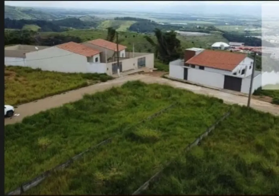 Terreno / Lote à venda, 470m2 em Aparecida - SP - imagem 7 Foto 7 de Terreno / Lote à venda, 470m2 em Aparecida - SP