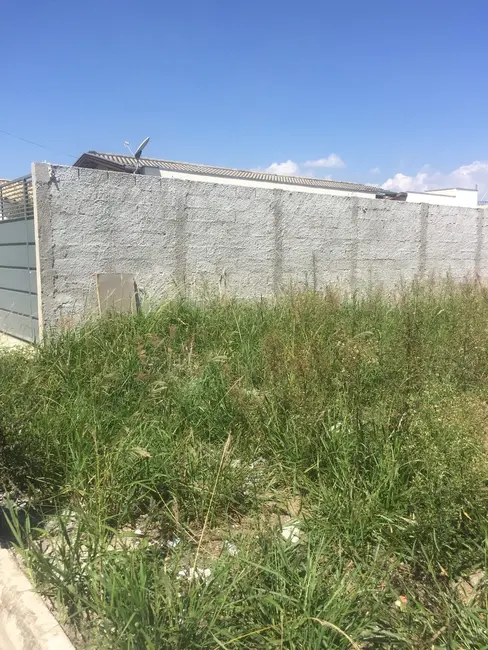 Foto 2 de Terreno / Lote à venda, 200m2 em Pindamonhangaba - SP