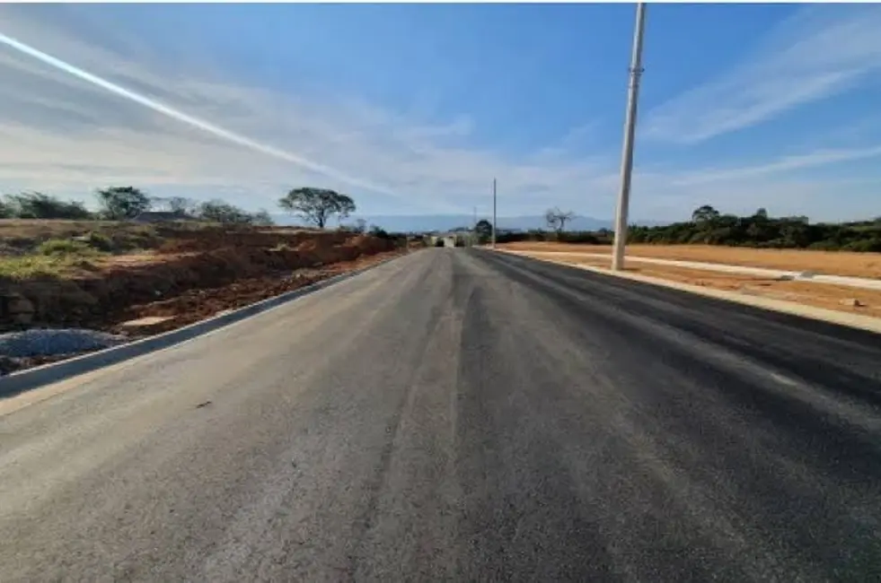 Foto 3 de Lote de Condomínio à venda, 175m2 em Pindamonhangaba - SP