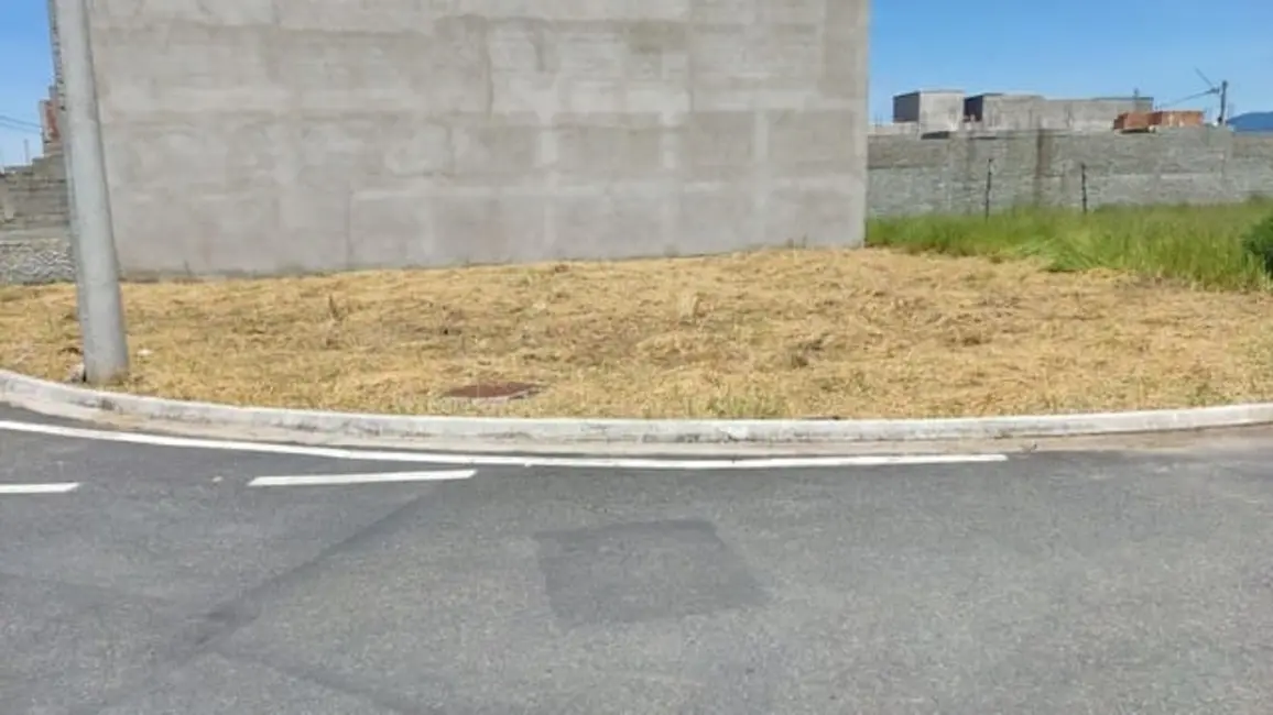 Foto 5 de Terreno / Lote à venda, 215m2 em Areão, Taubate - SP