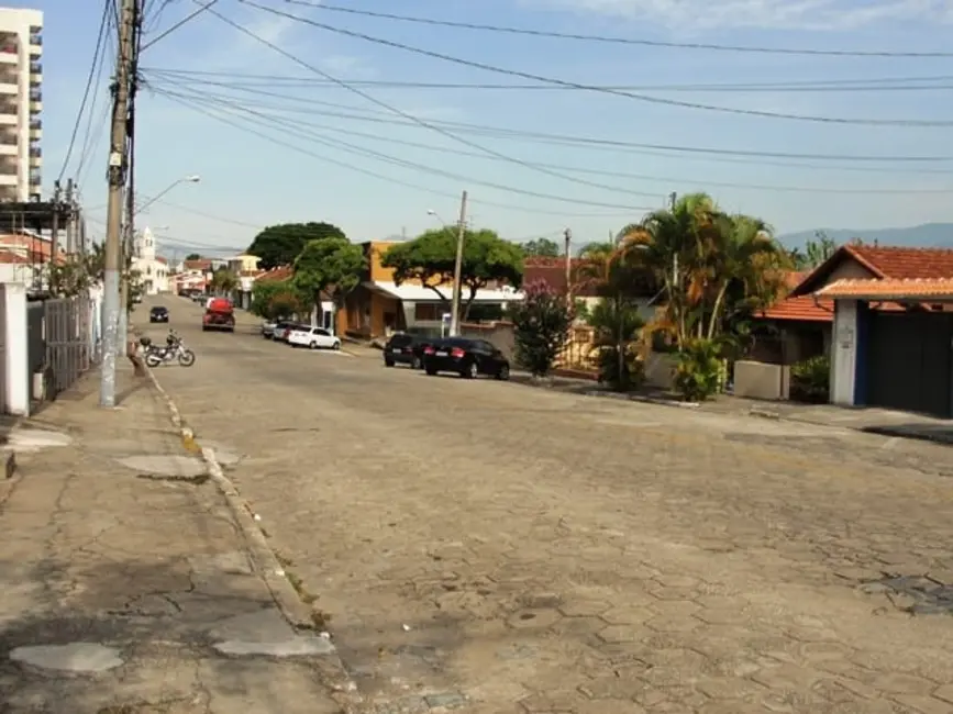 Foto 3 de Terreno / Lote à venda, 774m2 em Jardim Boa Vista, Pindamonhangaba - SP