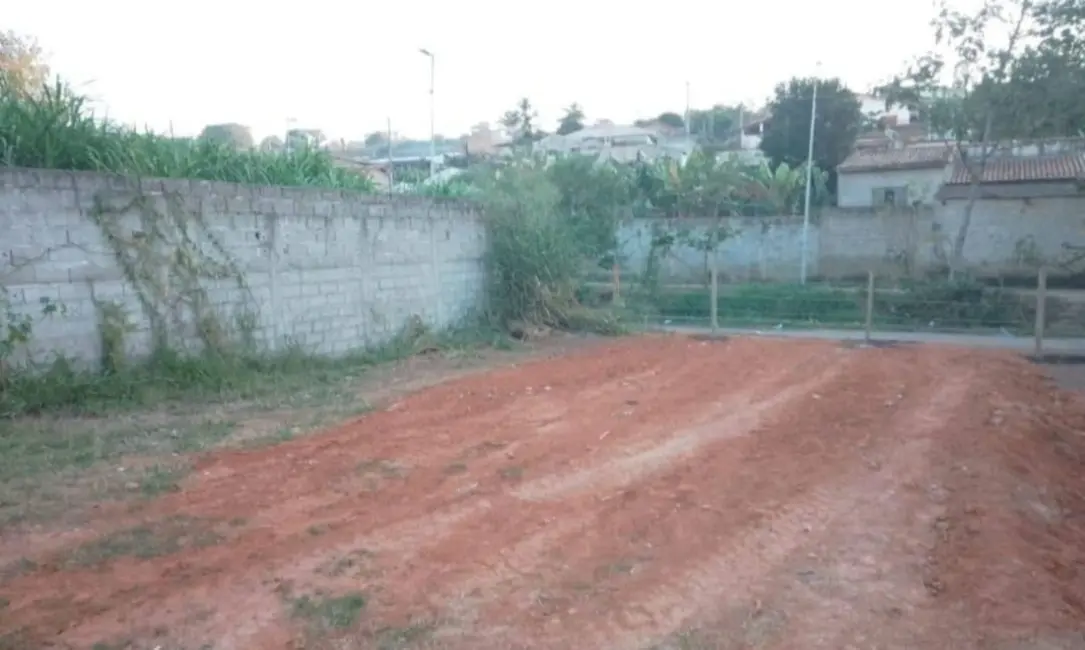 Foto 1 de Terreno / Lote à venda, 362m2 em Chácara São Silvestre, Taubate - SP