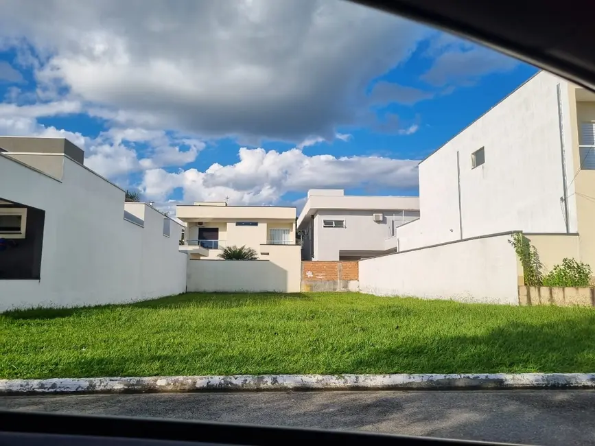 Foto 4 de Lote de Condomínio à venda, 300m2 em Centro, Tremembe - SP