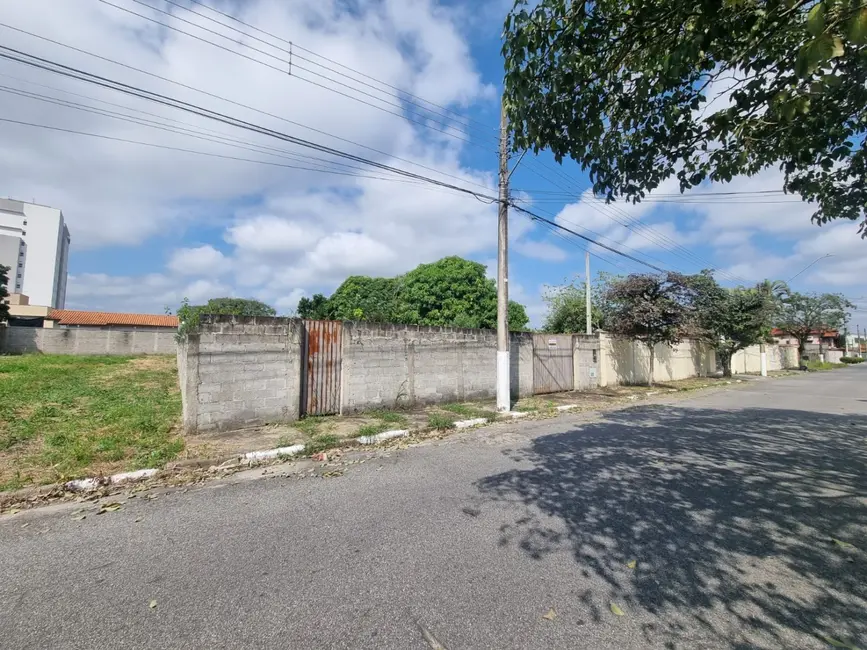 Foto 3 de Terreno / Lote à venda, 720m2 em Jardim Residencial Doutor Lessa, Pindamonhangaba - SP