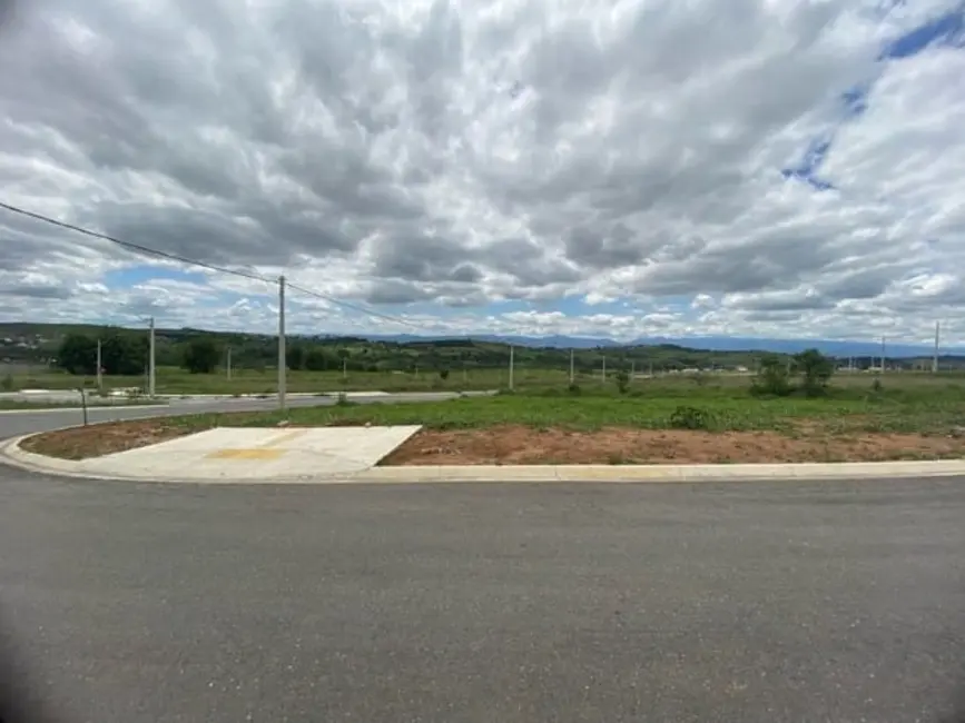 Foto 3 de Terreno / Lote à venda, 258m2 em Taubate - SP