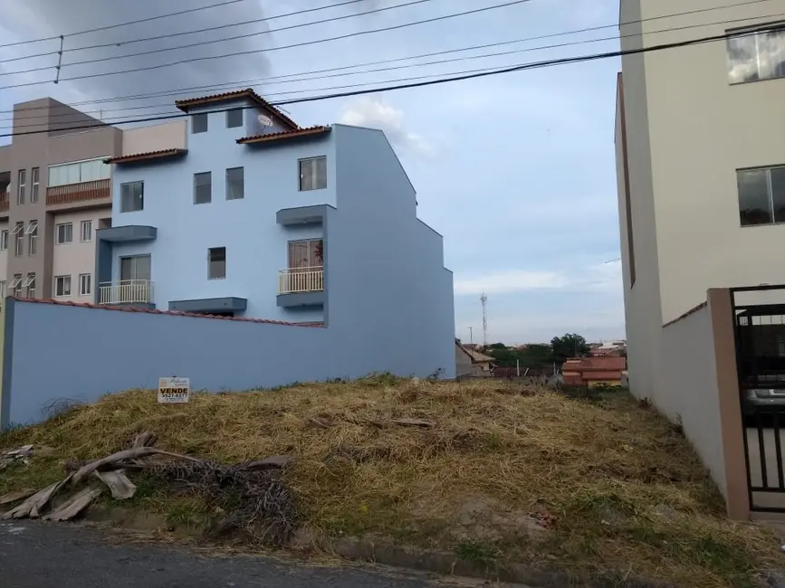 Foto 3 de Terreno / Lote à venda, 300m2 em Pindamonhangaba - SP