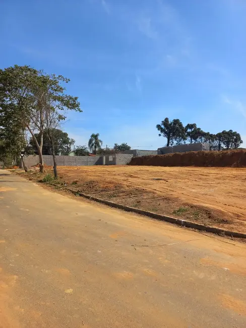 Foto 2 de Terreno / Lote à venda, 140m2 em Jardim Santa Tereza, Taubate - SP