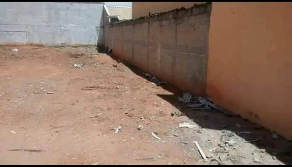 Foto 3 de Terreno / Lote à venda, 260m2 em Barranco, Taubate - SP