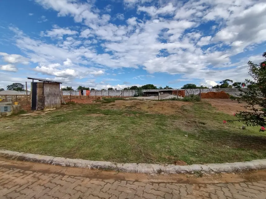 Foto 1 de Lote de Condomínio à venda, 409m2 em Taubate - SP