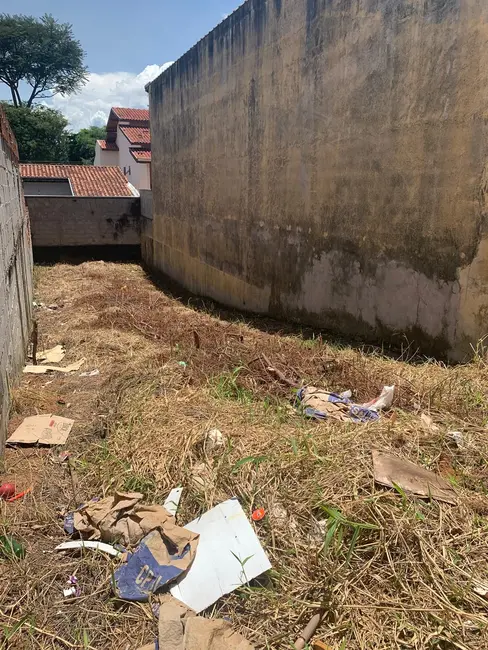 Foto 1 de Terreno / Lote à venda, 125m2 em Pindamonhangaba - SP
