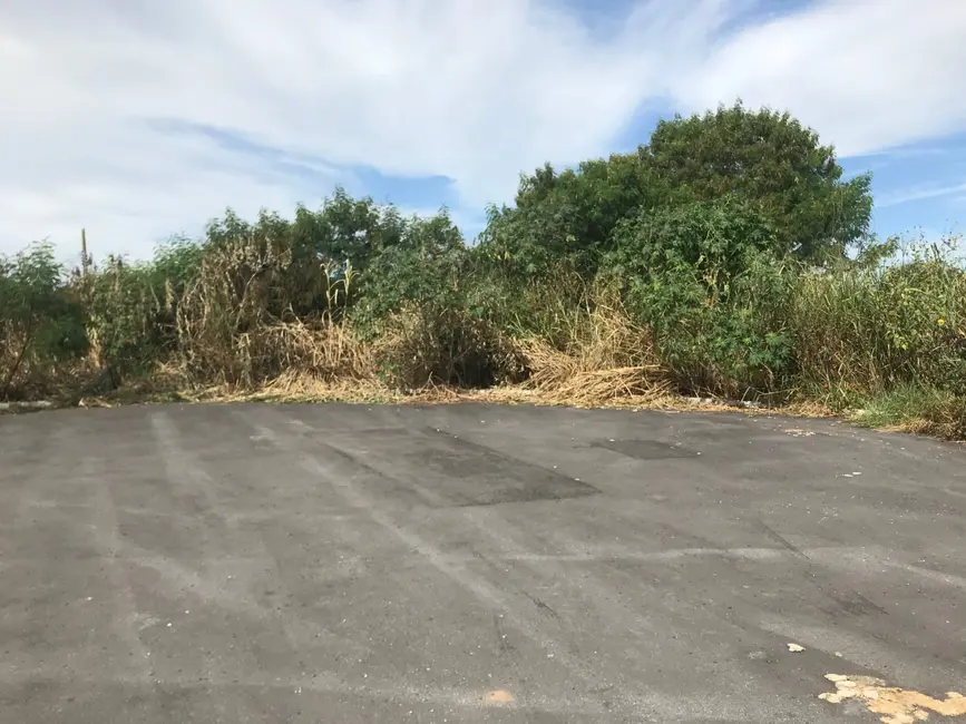 Foto 1 de Terreno / Lote à venda, 125m2 em Pindamonhangaba - SP