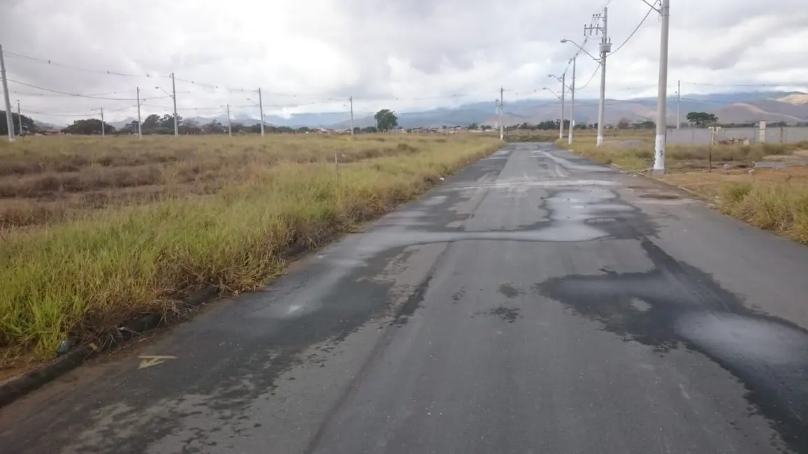 Foto 3 de Terreno / Lote à venda, 200m2 em Loteamento Residencial e Comercial Araguaia, Pindamonhangaba - SP