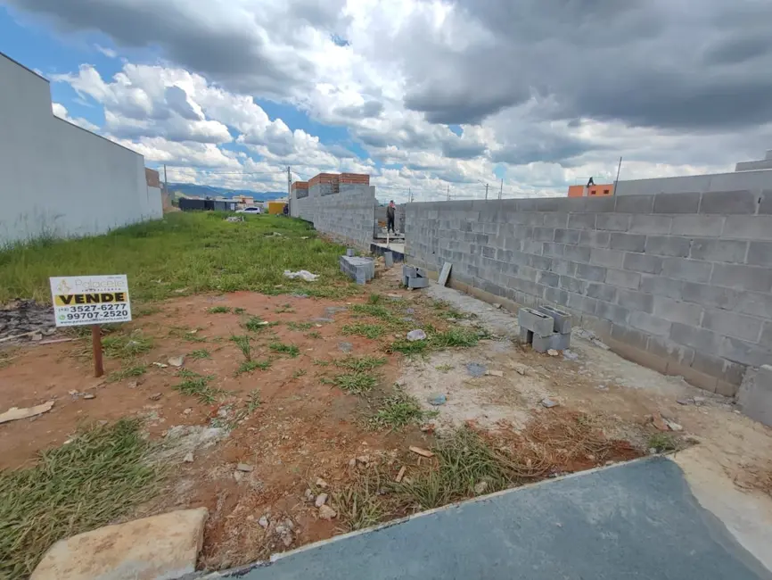 Foto 3 de Terreno / Lote à venda, 125m2 em Pindamonhangaba - SP