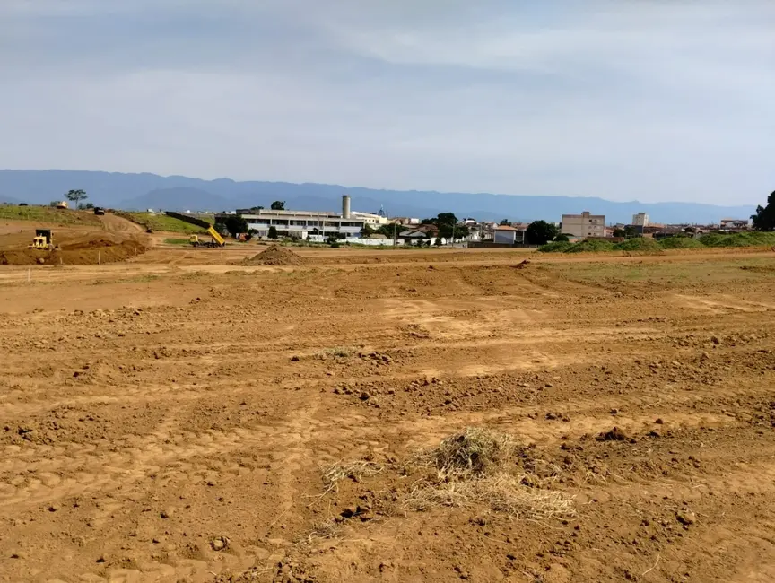 Foto 5 de Lote de Condomínio à venda, 176m2 em Pindamonhangaba - SP