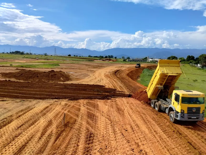 Foto 9 de Lote de Condomínio à venda, 176m2 em Pindamonhangaba - SP