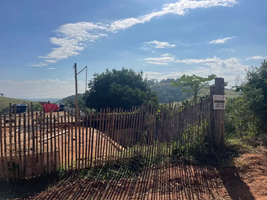 Foto 1 de Terreno / Lote à venda e para alugar, 100m2 em Goiabal, Pindamonhangaba - SP