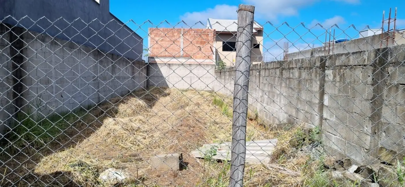 Foto 1 de Terreno / Lote à venda, 150m2 em Vila Areao, Taubate - SP