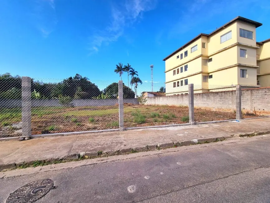 Foto 1 de Terreno / Lote à venda, 270m2 em Santana, Pindamonhangaba - SP