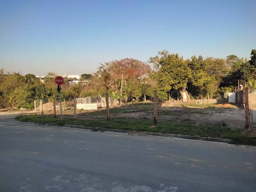Foto 2 de Terreno / Lote à venda, 402m2 em Piracangaguá, Taubate - SP