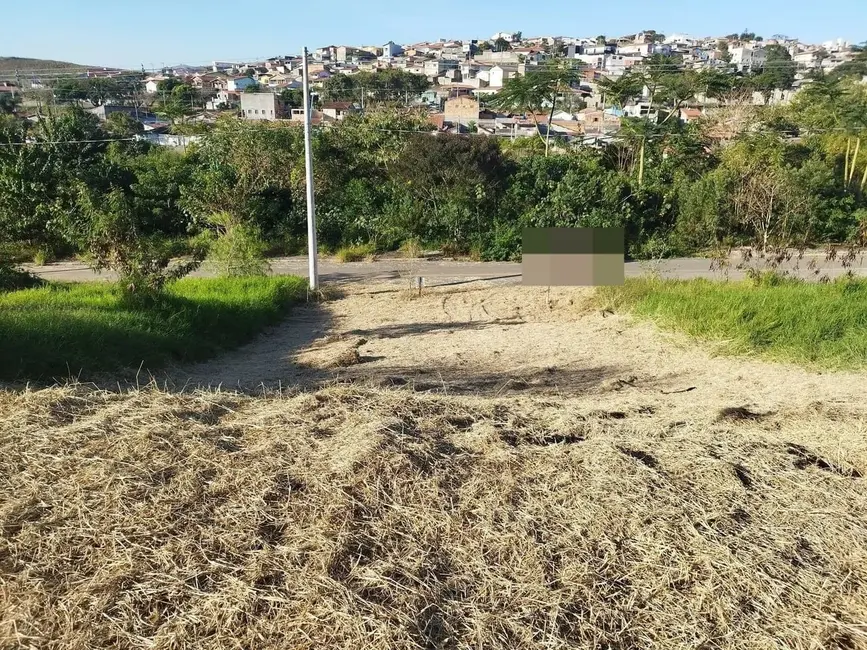 Foto 2 de Terreno / Lote à venda, 250m2 em Taubate - SP