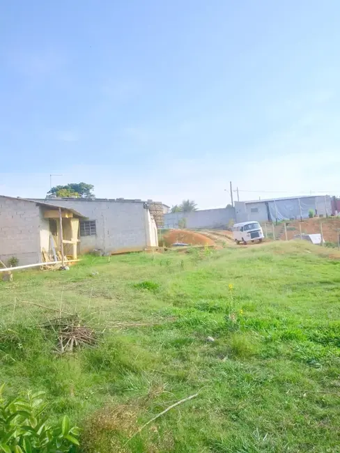 Foto 1 de Terreno / Lote à venda, 1600m2 em Bom Jardim II, Guaratingueta - SP
