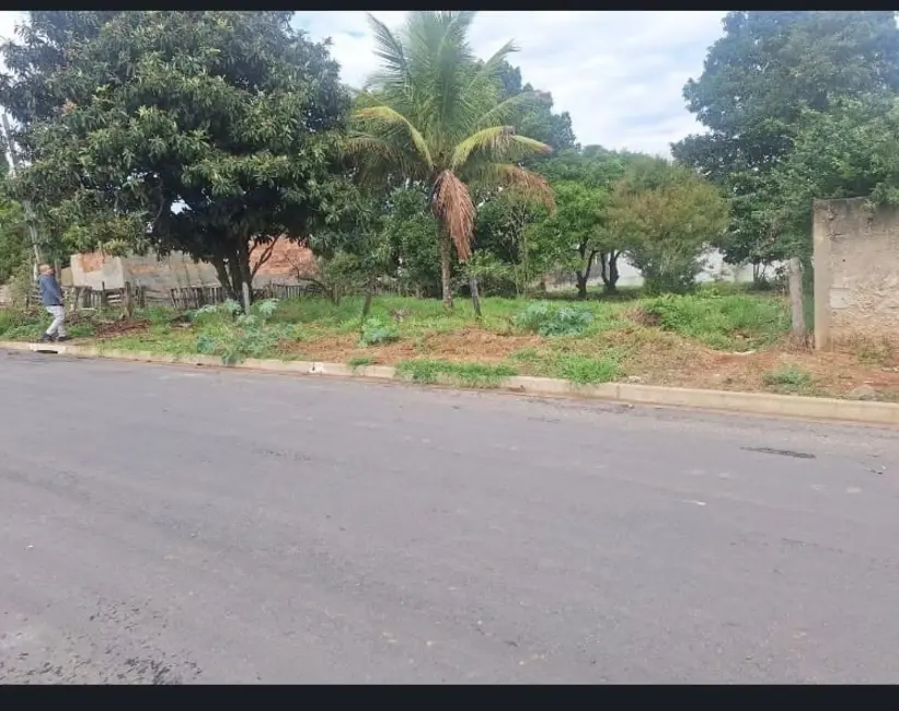 Terreno / Lote à venda, 500m2 em Parque Shangri-lá, Pindamonhangaba - SP - imagem 7 Foto 7 de Terreno / Lote à venda, 500m2 em Parque Shangri-lá, Pindamonhangaba - SP