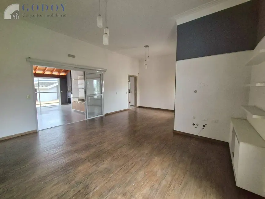 Foto 4 de Casa de Condomínio com 3 quartos à venda, 220m2 em Nossa Senhora do Perpétuo Socorro, Pindamonhangaba - SP