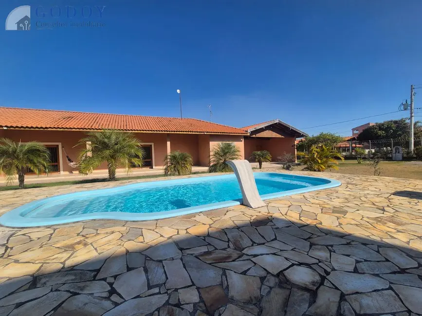 Foto 5 de Chácara com 3 quartos à venda, 230m2 em Mandú, Pindamonhangaba - SP