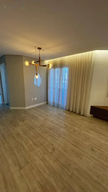 Foto 4 de Apartamento com 2 quartos à venda, 73m2 em Vila Bourghese, Pindamonhangaba - SP