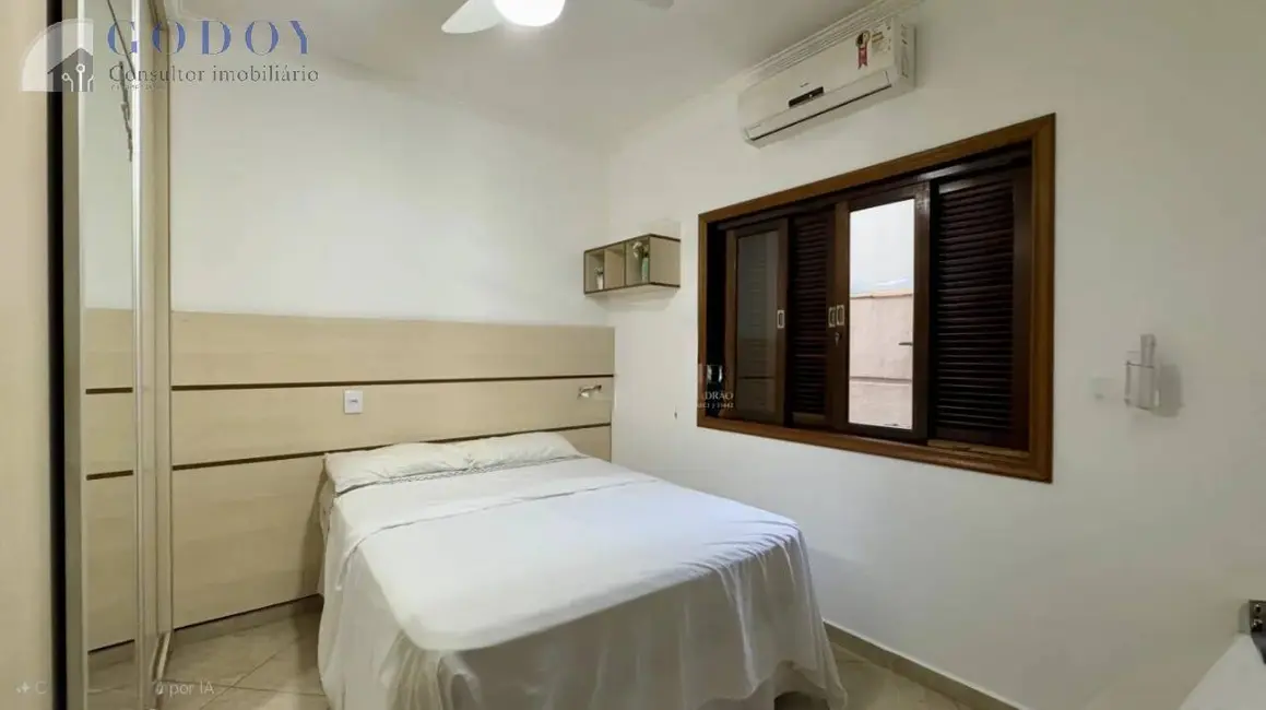 Foto 8 de Casa de Condomínio com 3 quartos à venda e para alugar, 216m2 em Pindamonhangaba - SP