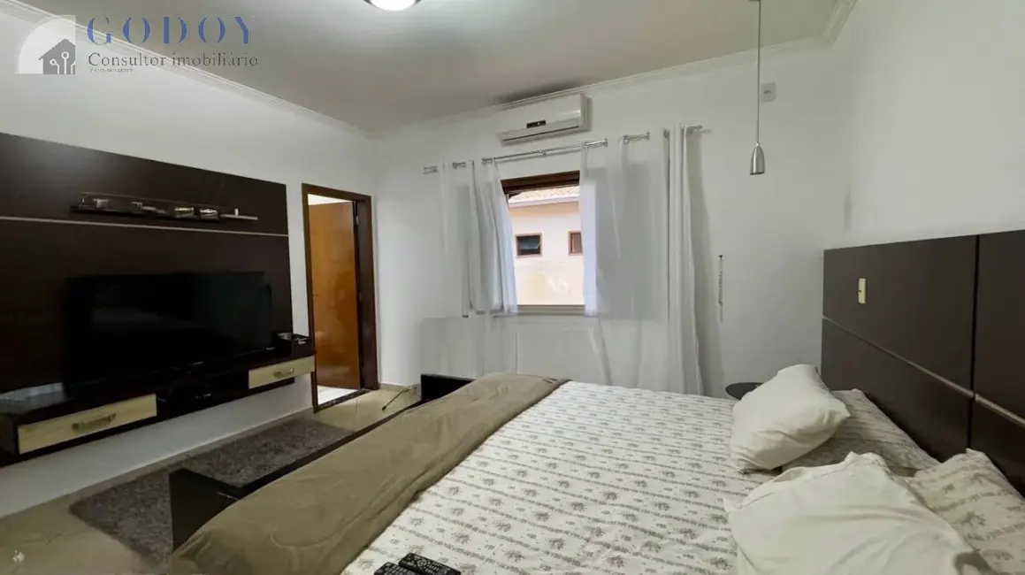 Foto 6 de Casa de Condomínio com 3 quartos à venda e para alugar, 216m2 em Pindamonhangaba - SP