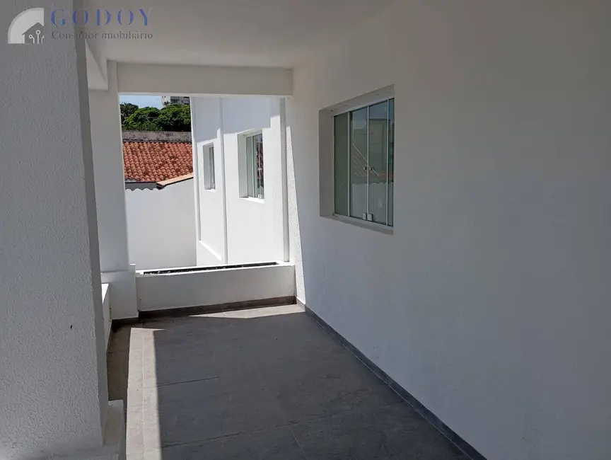 Foto 3 de Sala Comercial para alugar, 243m2 em Centro, Pindamonhangaba - SP