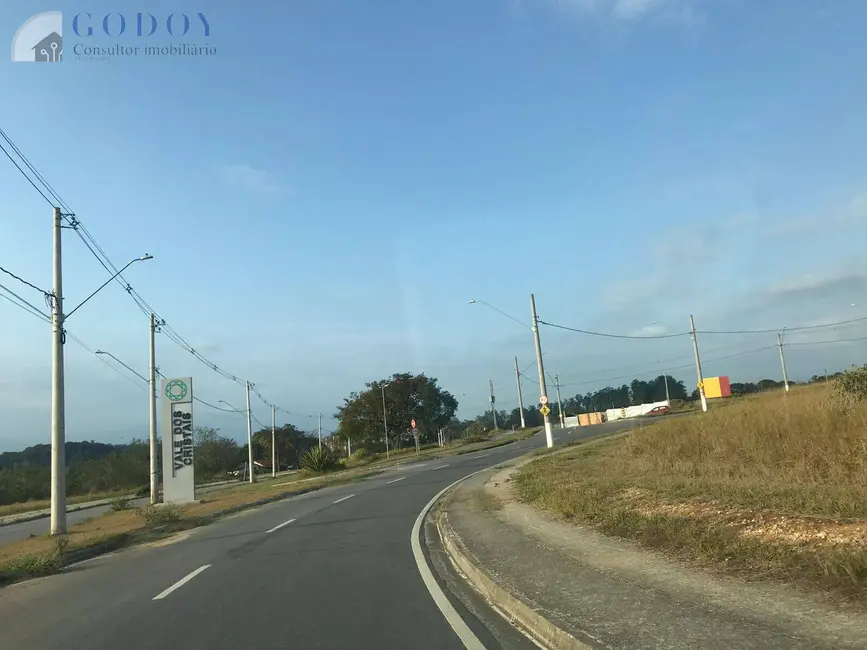 Foto 1 de Terreno / Lote à venda, 266m2 em Taubate - SP