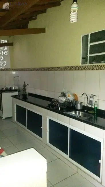 Foto 9 de Casa com 2 quartos à venda, 748m2 em Jardim Santa Cecília, Pindamonhangaba - SP