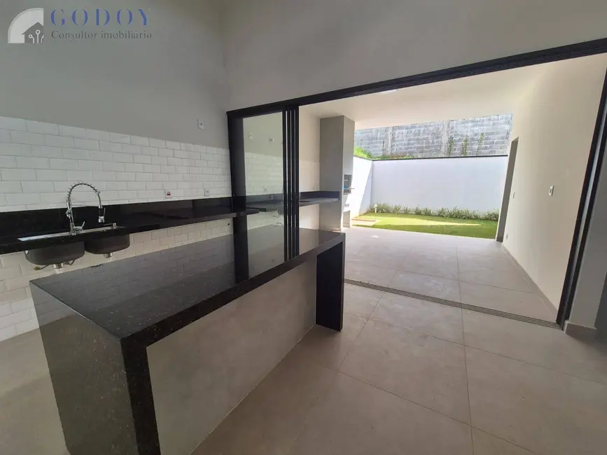 Foto 4 de Casa à venda, 158m2 em Pindamonhangaba - SP