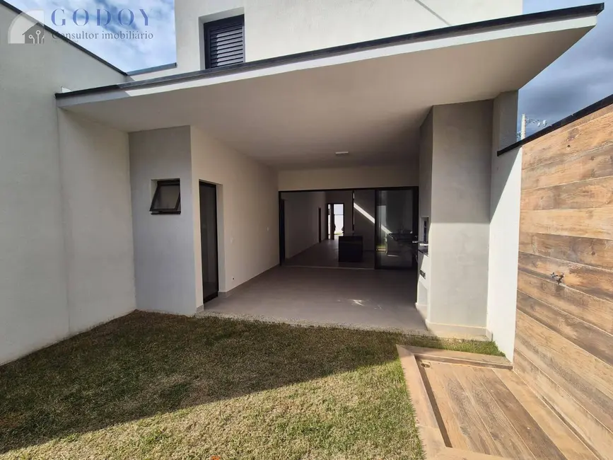 Foto 8 de Casa à venda, 158m2 em Pindamonhangaba - SP