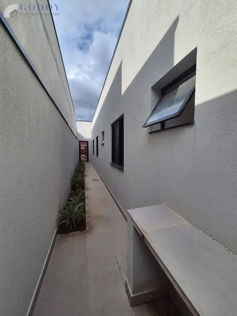 Foto 10 de Casa à venda, 158m2 em Pindamonhangaba - SP