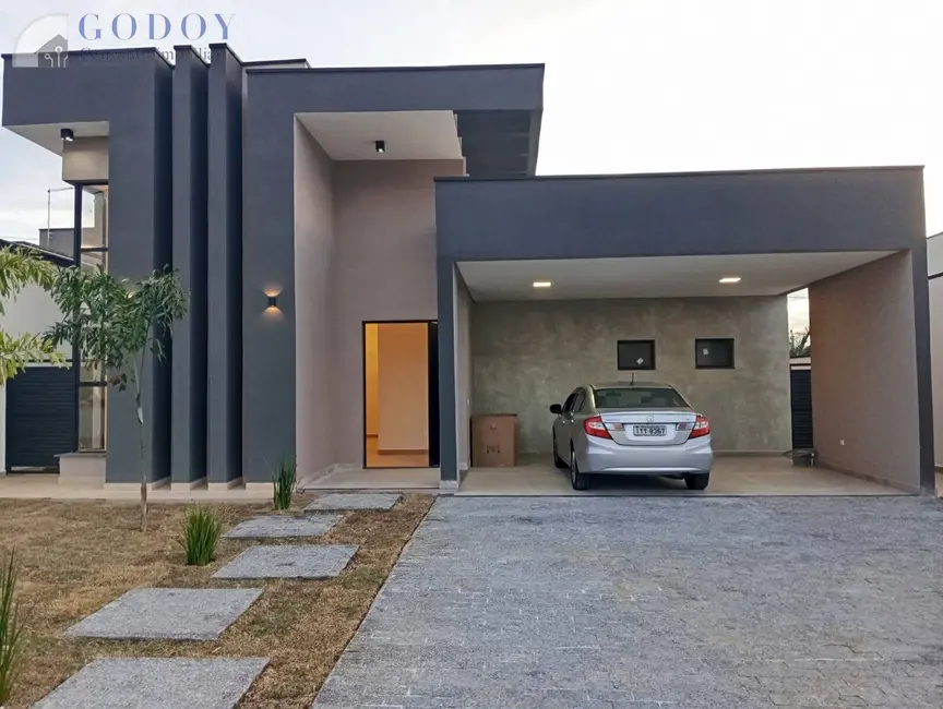 Foto 1 de Casa com 3 quartos à venda, 435m2 em Pindamonhangaba - SP