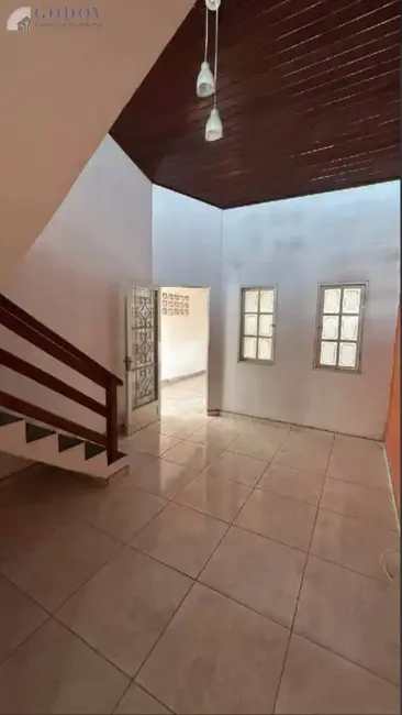 Foto 3 de Casa com 3 quartos à venda, 236m2 em Jardim Bela Vista, Taubate - SP