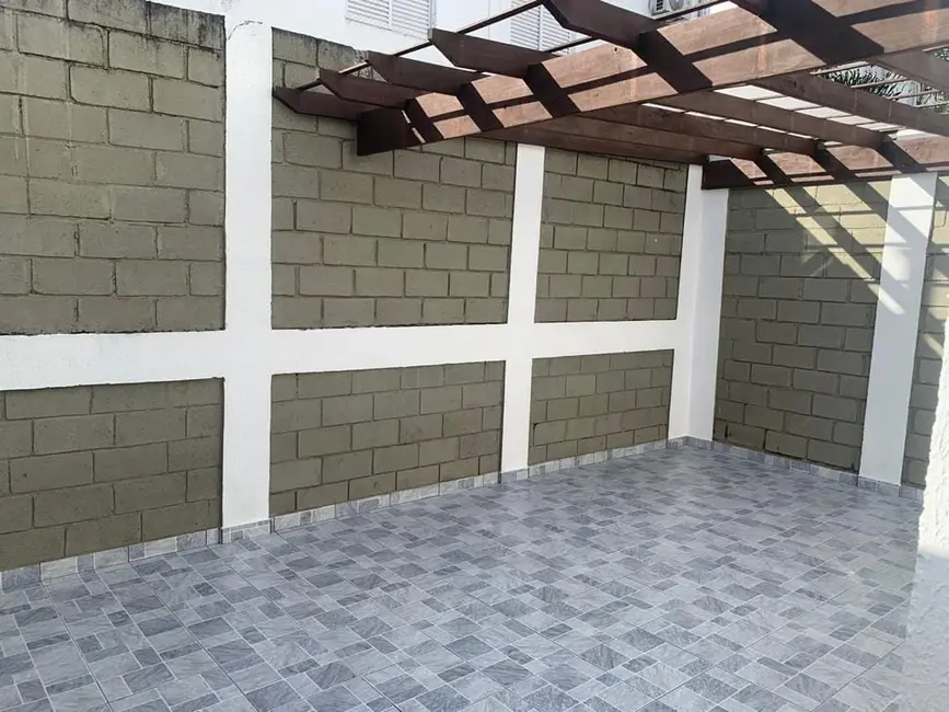 Foto 8 de Casa de Condomínio com 3 quartos à venda, 119m2 em Vila Areao, Taubate - SP