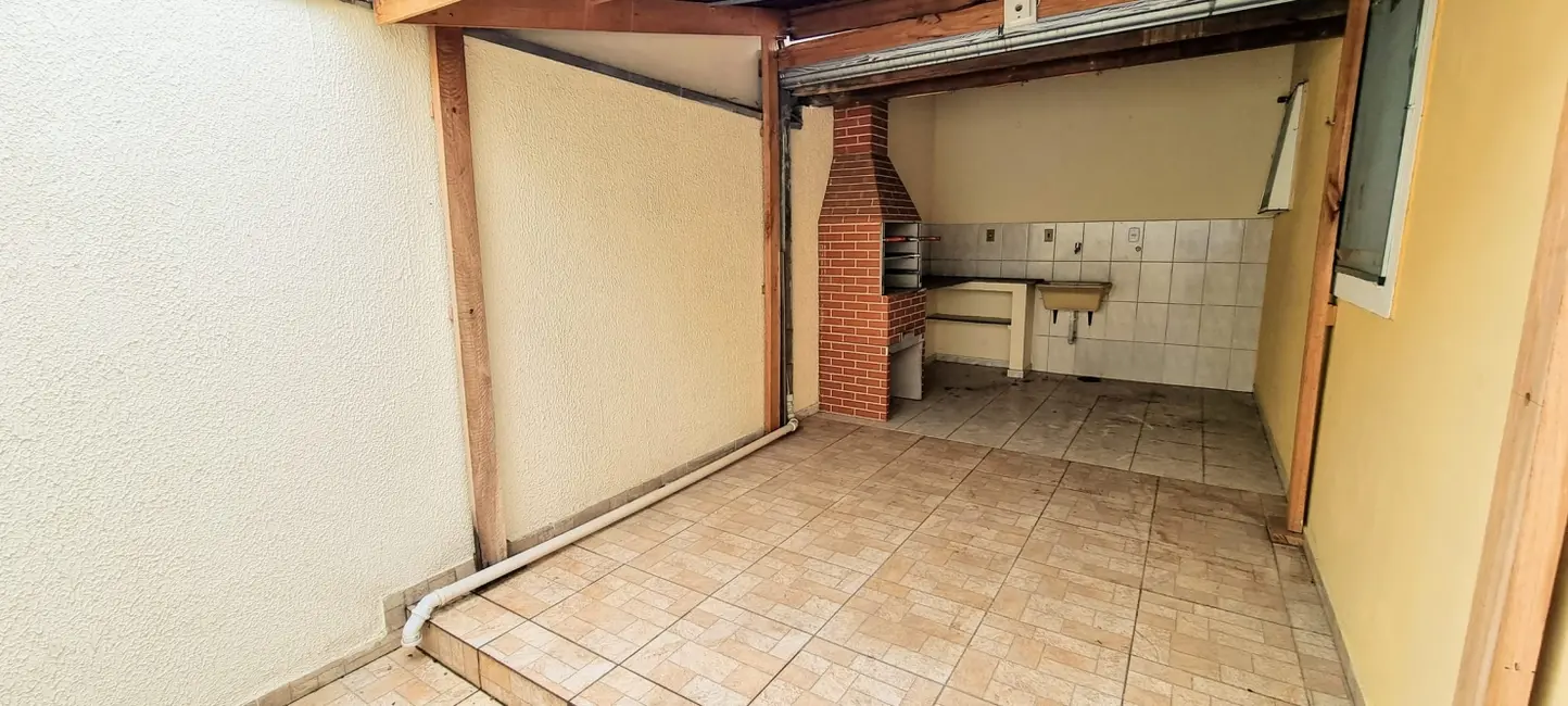 Foto 9 de Casa de Condomínio com 2 quartos à venda, 150m2 em Pindamonhangaba - SP