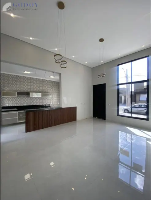 Foto 3 de Casa de Condomínio com 3 quartos à venda, 110m2 em Condomínio Residencial e Comercial Laguna, Pindamonhangaba - SP