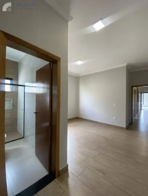 Foto 9 de Casa de Condomínio com 3 quartos à venda, 110m2 em Condomínio Residencial e Comercial Laguna, Pindamonhangaba - SP